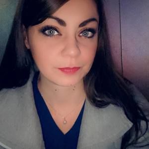 Meet your Posher, Danielle